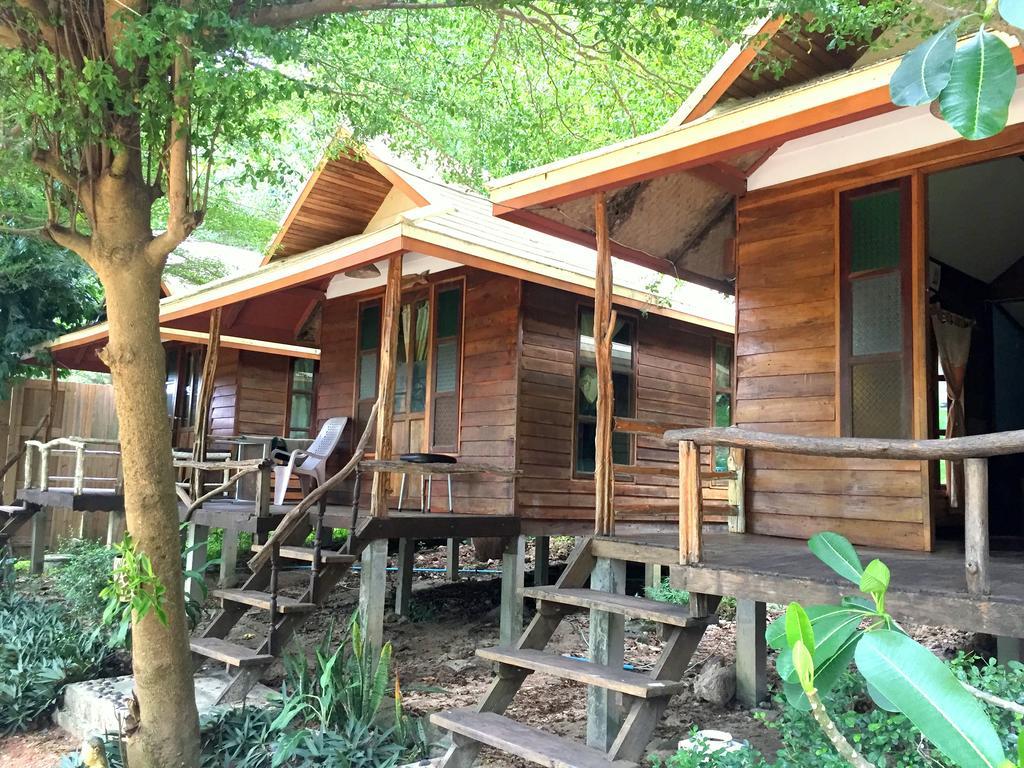 Baan Pha Nin Mung Korn Rayong Exterior foto