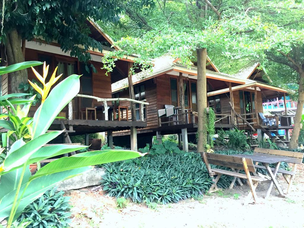 Baan Pha Nin Mung Korn Rayong Exterior foto